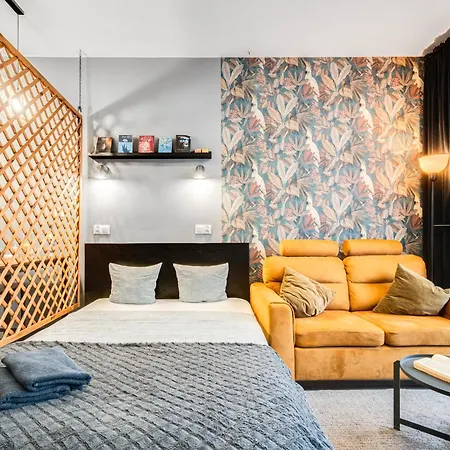 Apartman Monkey ~ 700m Main Square ~ Self Check-in 24h