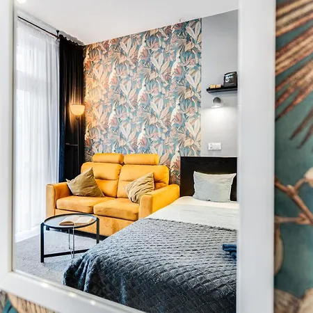 Monkey ~ 700m Main Square ~ Self Check-in 24h