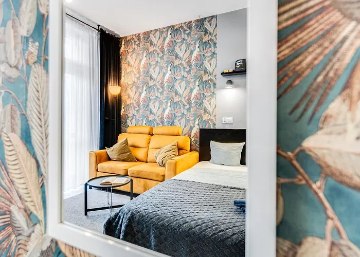 Monkey ~ 700m Main Square ~ Self Check-in 24h